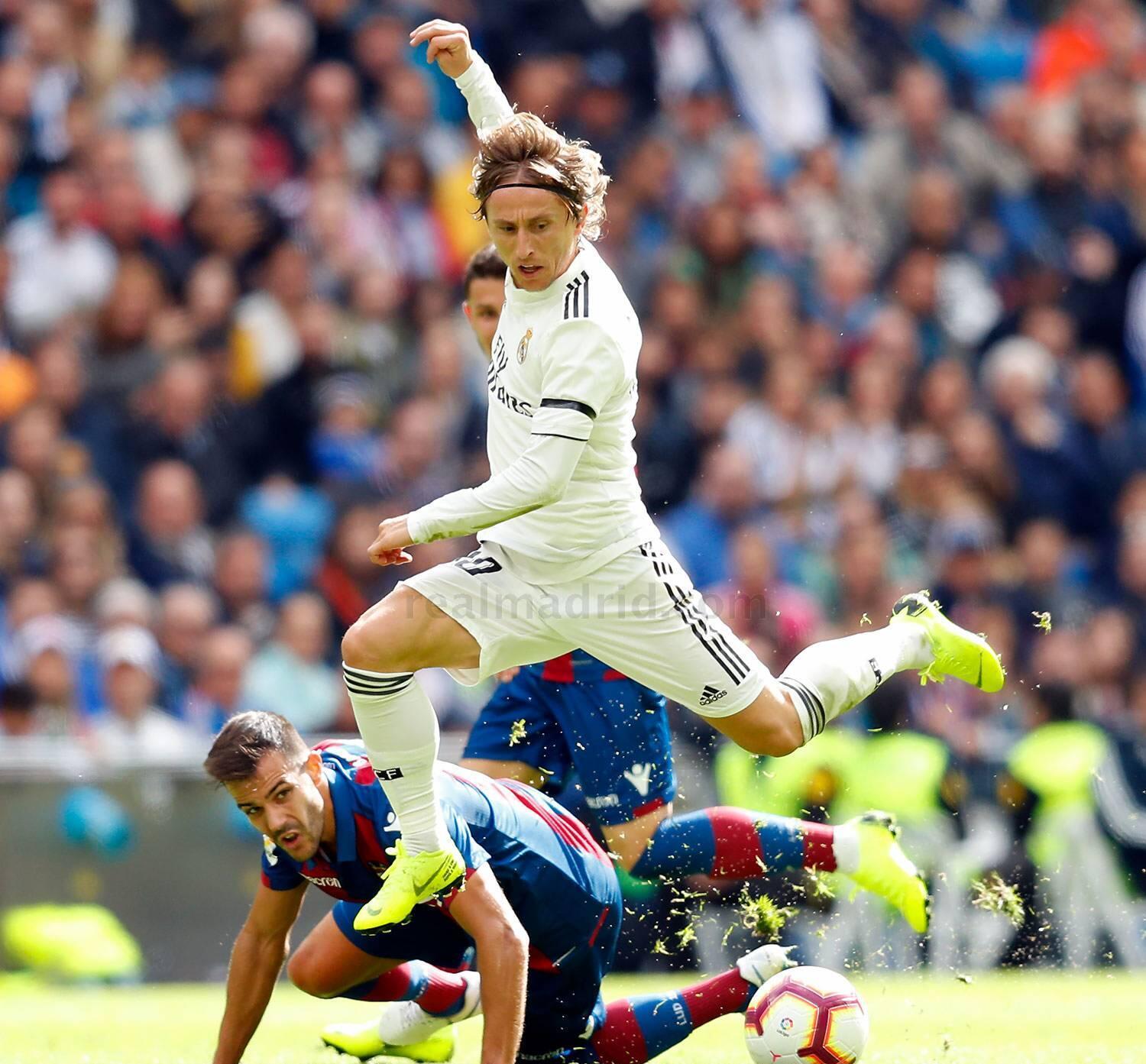 比赛中, 场作战