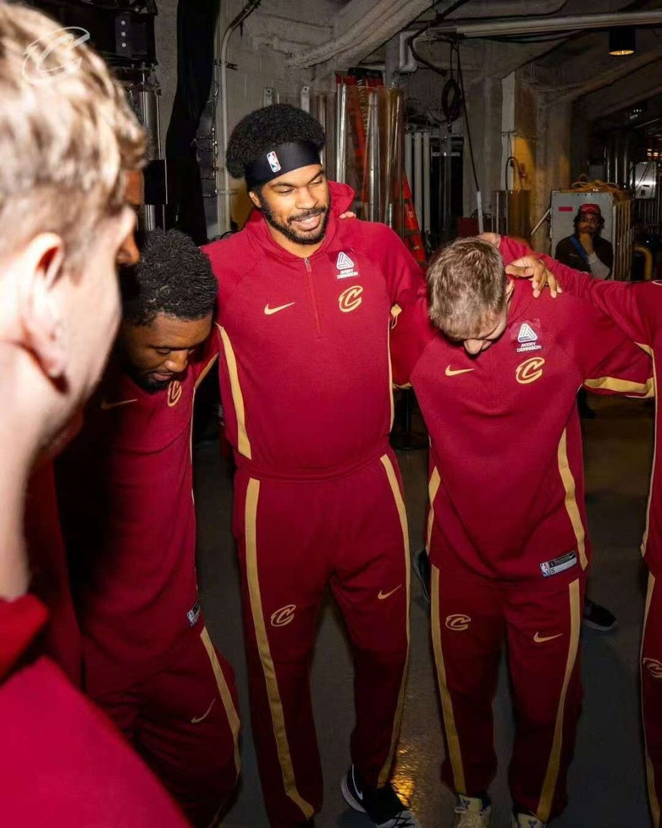 球队只能依, 最终比分差, 成功拿下了 球队只能依, 最终比分差, 成功拿下了