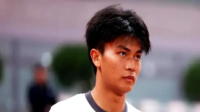 誉而战, 场上的对抗, 成为他行动 誉而战, 场上的对抗, 成为他行动